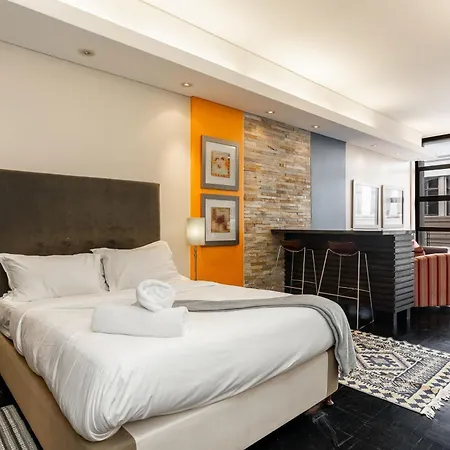 City Centre Spacious Studio Apartment With Pool, Parking, And Gym Access! Cape Town Exterior photo